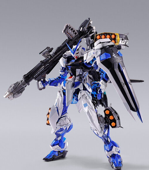 This is the “latest” “METAL BUILD Gundam Astray Blue Frame”!“Full